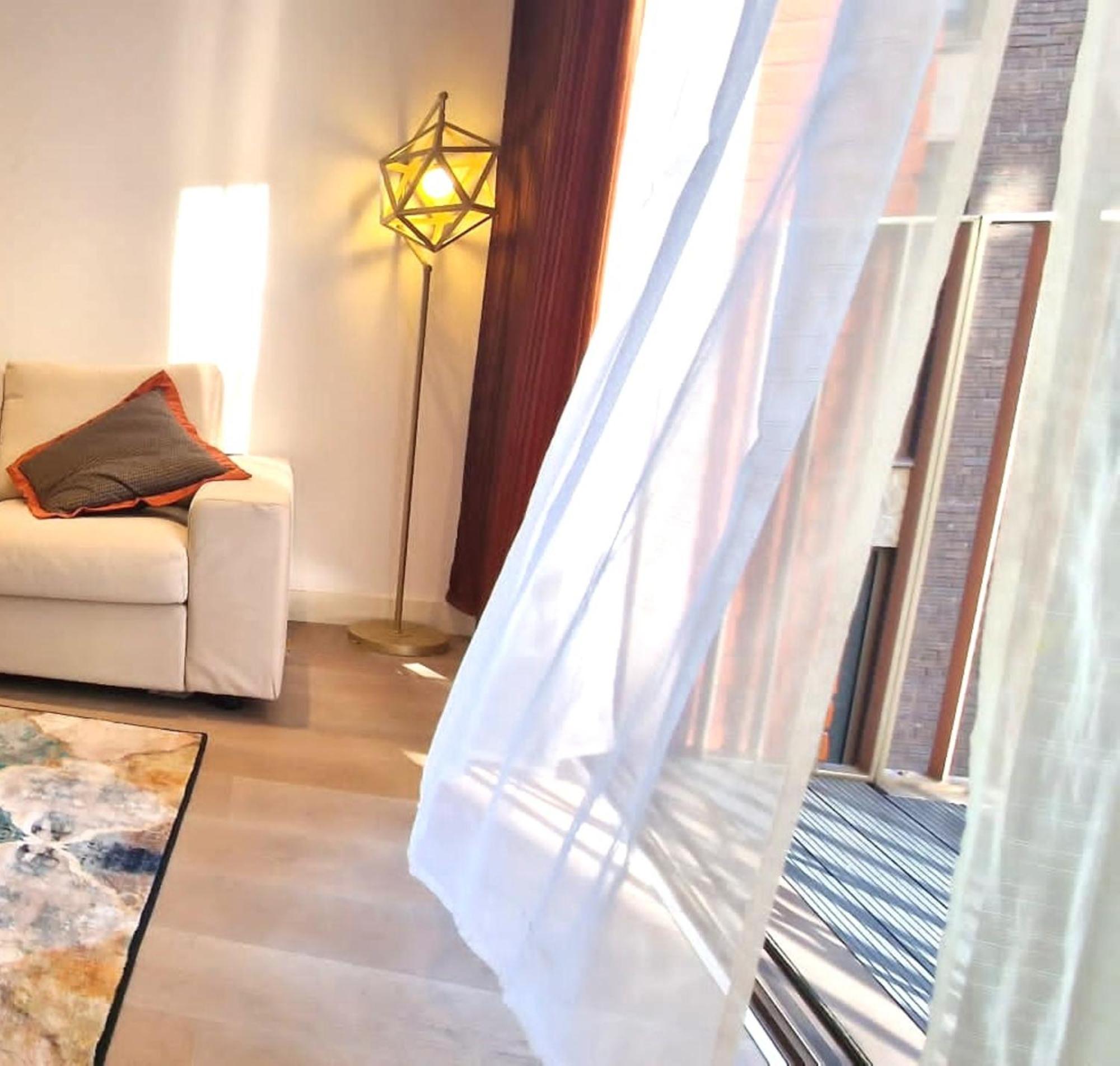 Central London Luxury: Garden View Flat with Balcony Apartment Exterior photo